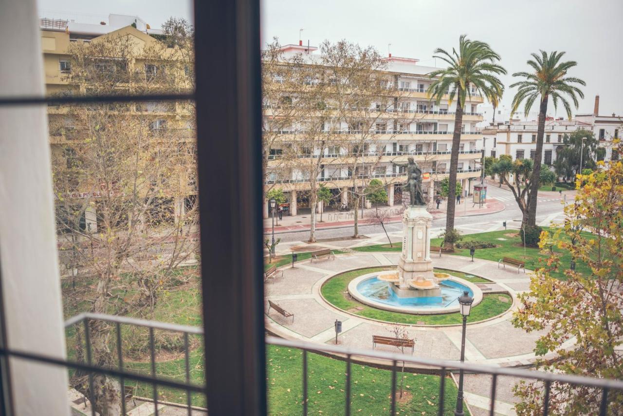Apartamentos Puerta Sevilla ヘレス エクステリア 写真