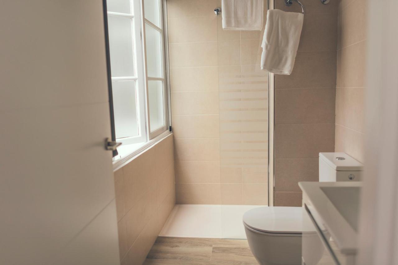 Apartamentos Puerta Sevilla ヘレス エクステリア 写真