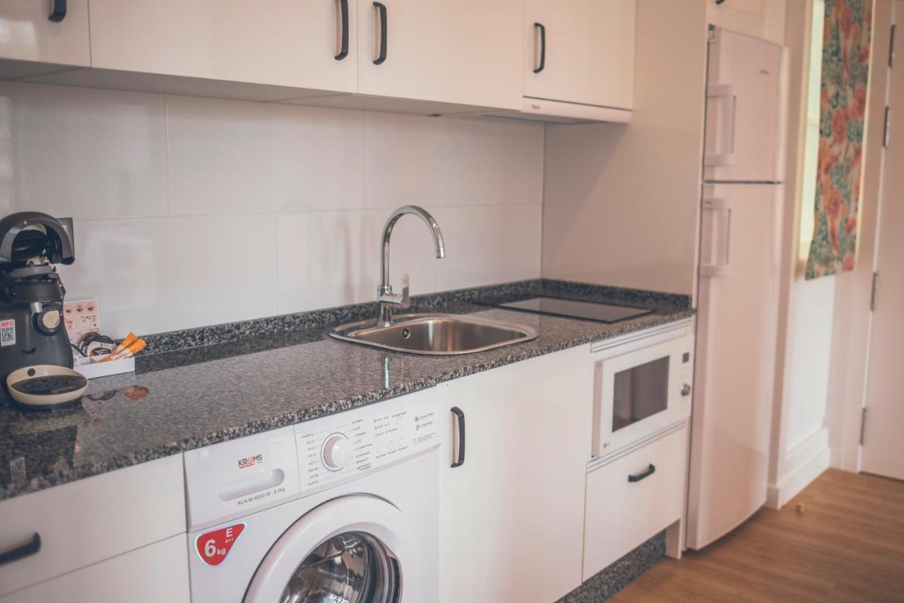 Apartamentos Puerta Sevilla ヘレス エクステリア 写真