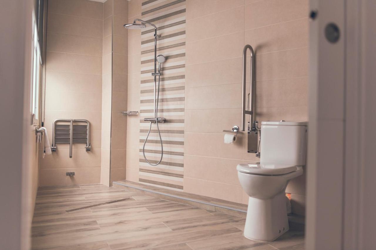 Apartamentos Puerta Sevilla ヘレス エクステリア 写真